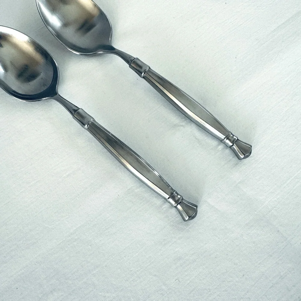 2X Oneida (Cube) Heirloom Act II Act 2 Satin Stainless Tablespoons Serving Spoon